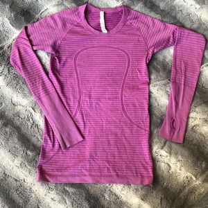 Lulu Lemon yoga shirt